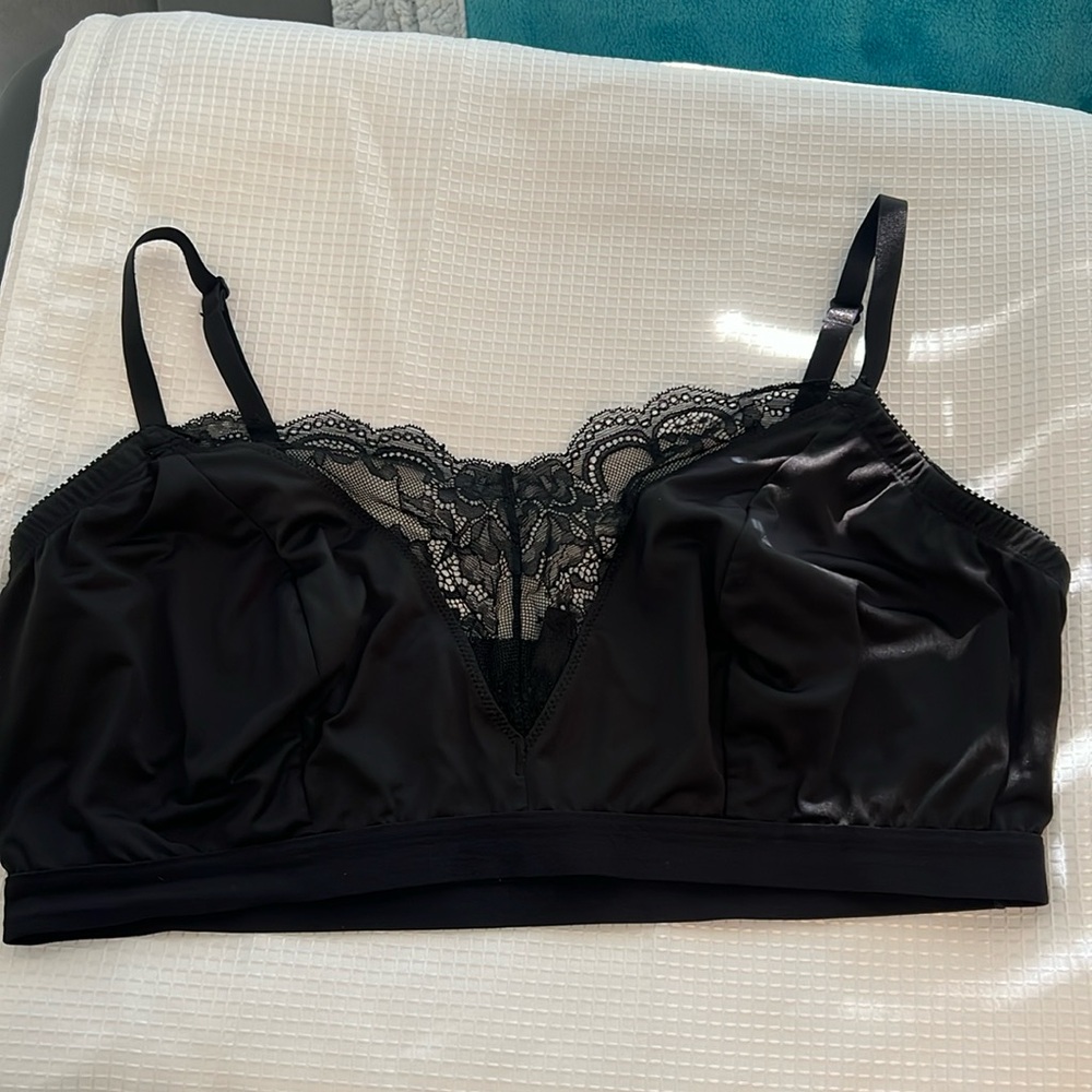 Black bralette